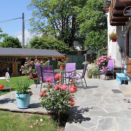 Juste Pour Le Plaisir Panzió Saint-Pierre-dʼAlbigny Kültér fotó